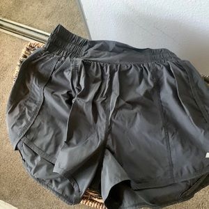 Balance Athletica Breeze Shorts